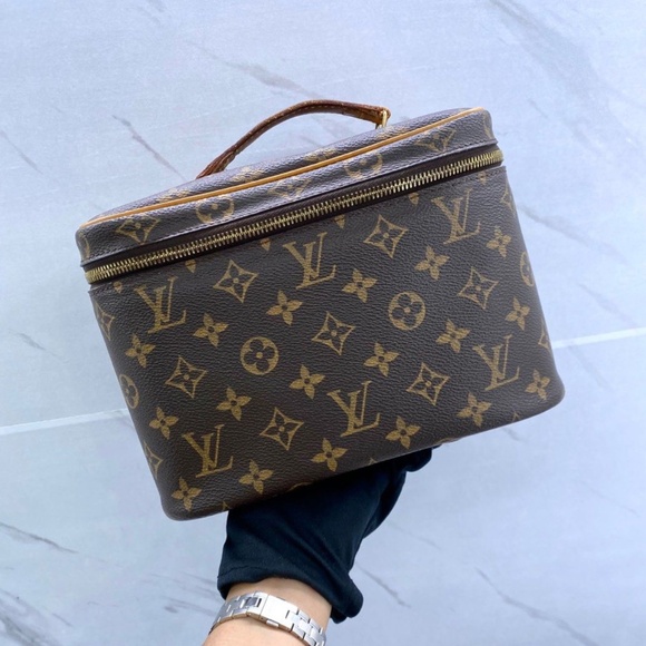 Authentic Louis Vuitton Nice BB Vanity with Receipt. Price FIRM - Picture 1 of 8